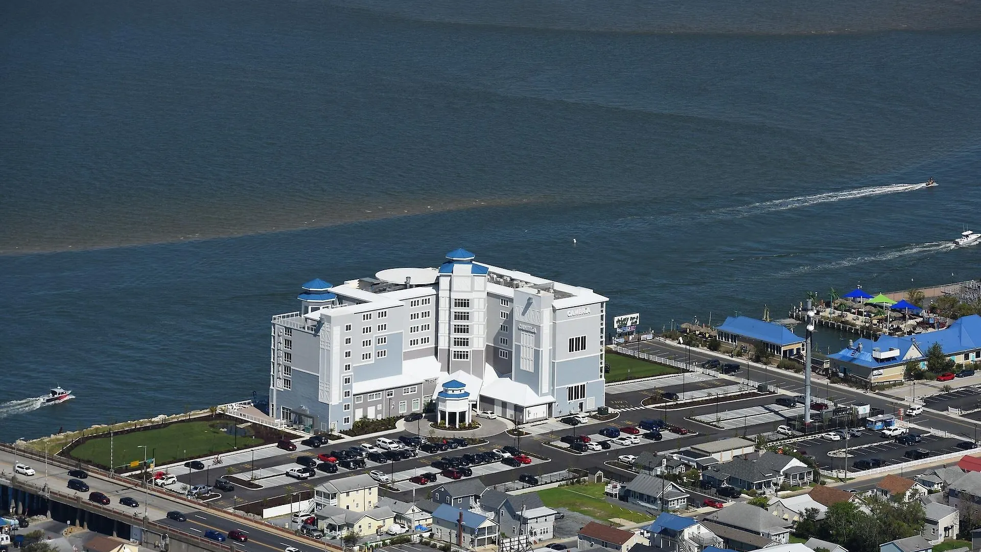 Cambria Hotel Ocean City - Bayfront 3*,