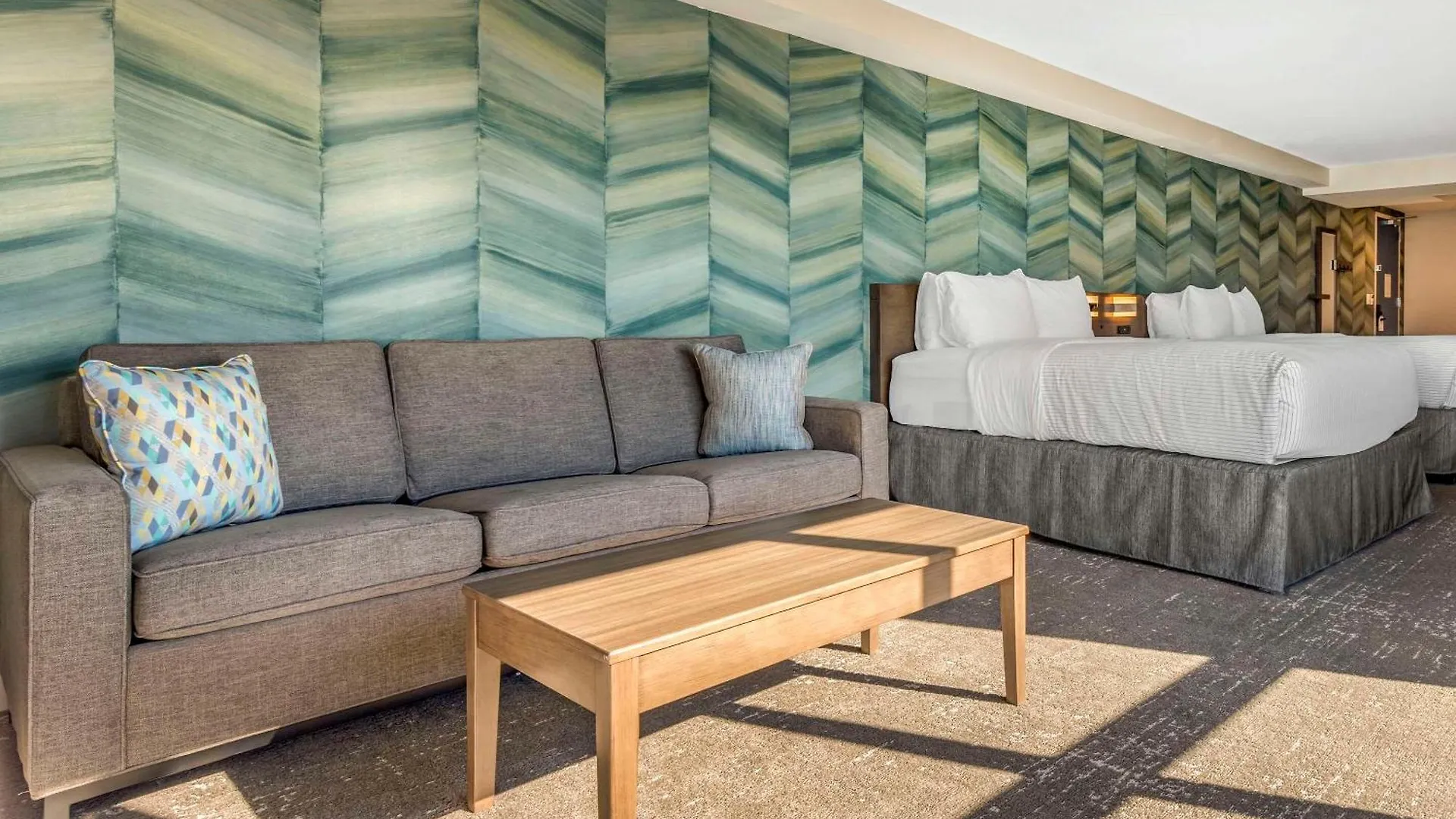 Cambria Hotel Ocean City - Bayfront