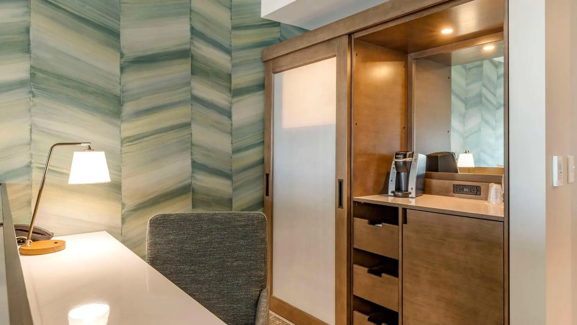 Cambria Hotel Ocean City - Bayfront