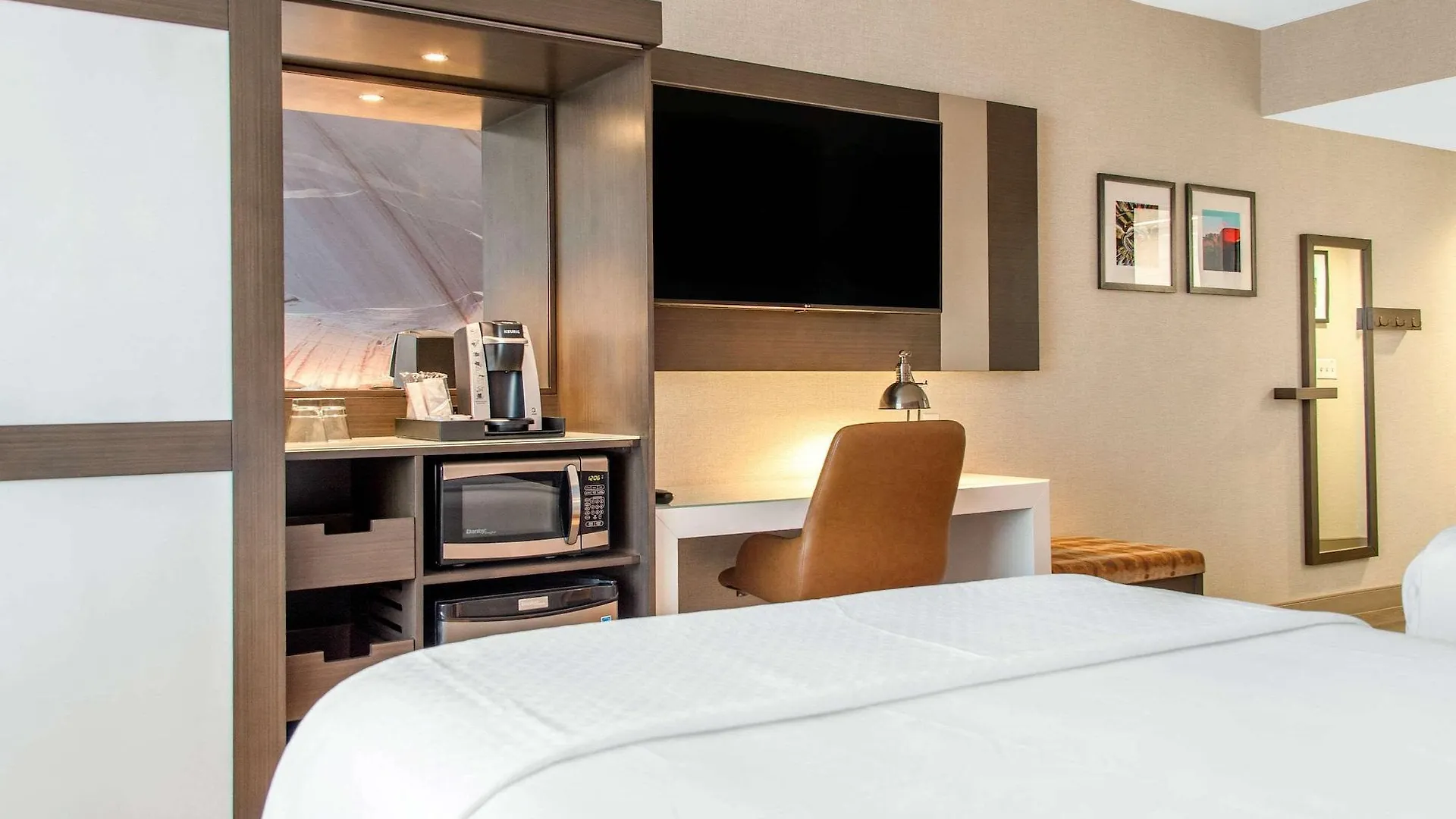 Cambria Hotel Ocean City - Bayfront 3*,  United States